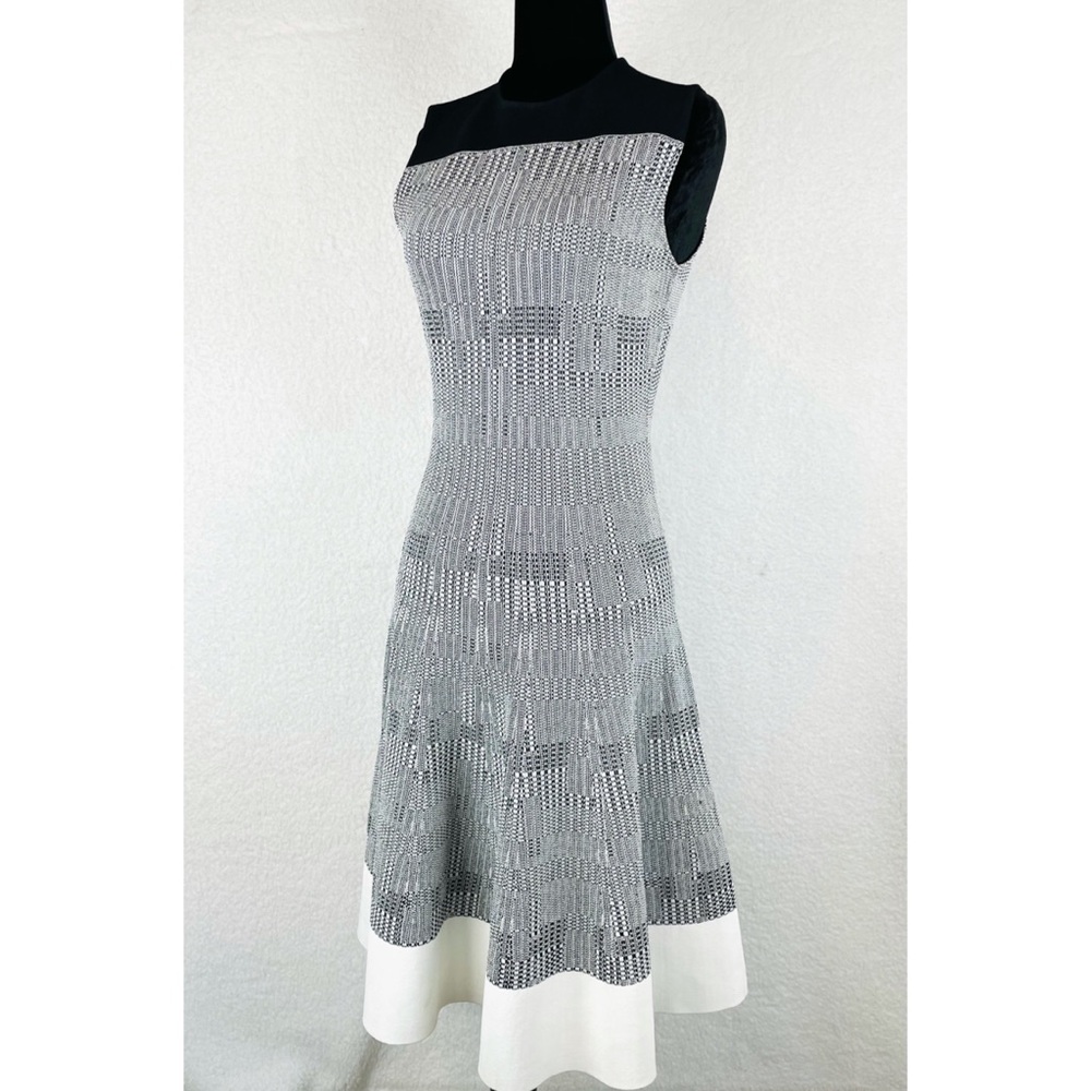 NARCISO RODRIGUEZ • Sleeveless Geometric Tweed Dress, 6 - Picture 14 of 16